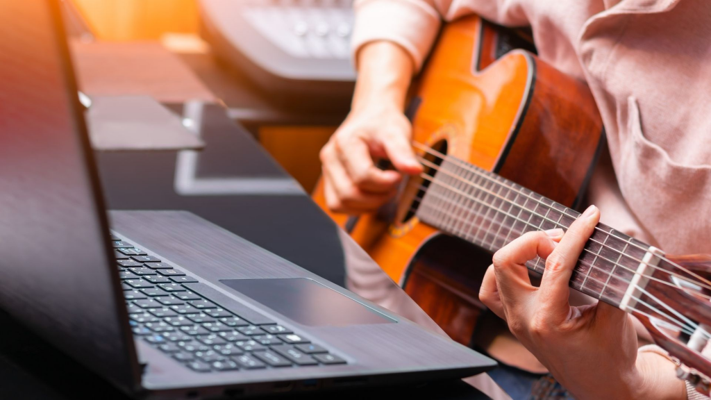 Comprehensive Guitar Mastery: Unlock Your Musical Potential with Online Learning